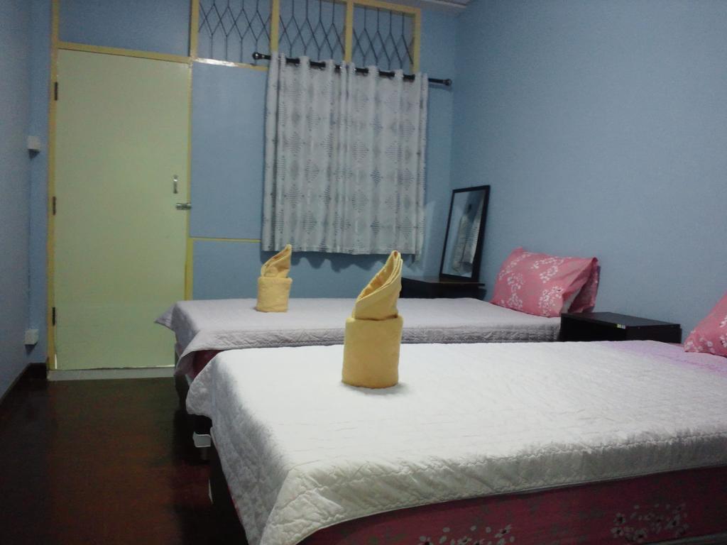 Nalin Guesthouse Chiang Mai Zimmer foto